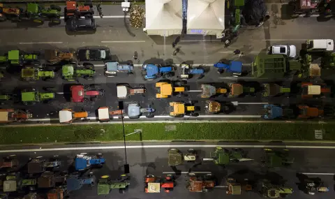 Протестите на гръцките фермери продължават заради забавени субсидии