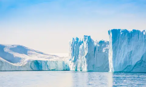 След 30 години: Най-големият айсберг в света отново се движи - 1