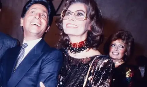 София Лорен, Донатела Версаче и фамилия Армани почетоха паметта на дизайнера Валентино Гаравани - 1