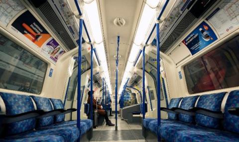 Великобритания затваря училищата и 40 метростанции в Лондон - 1