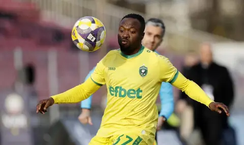 Грозни сцени след мача за Суперкупата: Фенове на Левски нападнаха Текпетей - 1