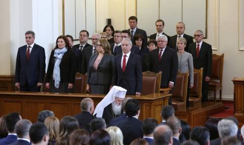 Герджиков: Лошо! Малко жени и юристи в парламента - 1