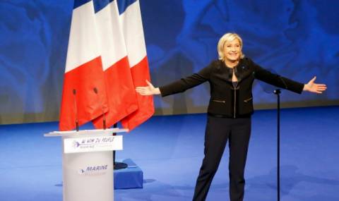 Льо Пен обяви война на европейския флаг - 1