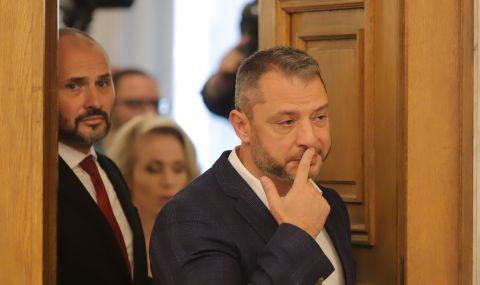 Ново предложение за отмяна на дерогацията на руски петрол постъпи в деловодството на парламента - 1