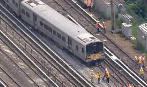 13 ранени пътници при дерайлиране на влак в Ню Йорк ВИДЕО - 1