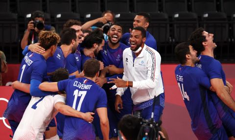 Франция завоюва златото във волейбола - 1