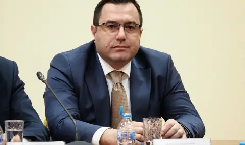  Пламен Младеновски: КЕВР работи върху 6548 жалби за високи сметки за ток