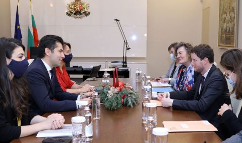 Петков се срещна с държавния секретар по европейските въпроси на Франция - 1