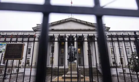 The US Federal Reserve sharply cut interest rates by 50 basis points  - 1