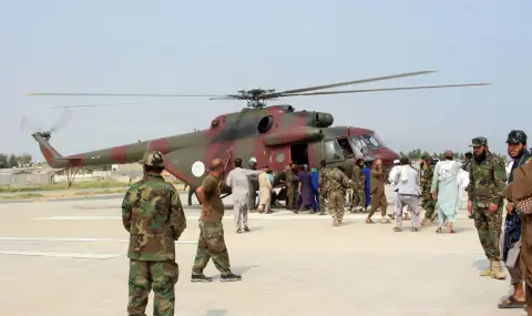 Афганистан след трусовете: Армията се включи в спасителните операции - 1