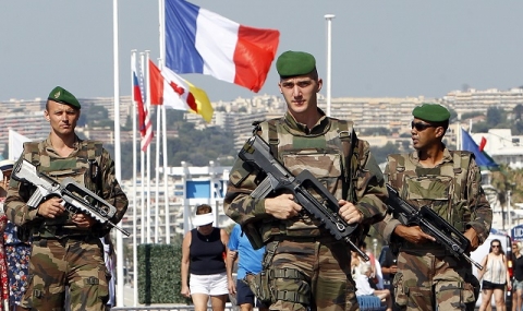 Франция продължава да е под терористична заплаха - 1