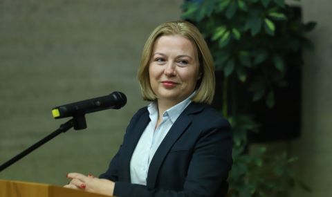 Надежда Йорданова: Ако не е в ЕС, РСМ остава в орбитата на Русия - 1