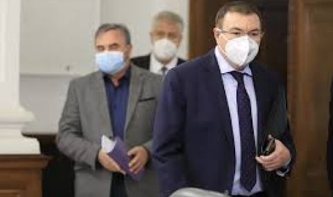 Ваксинирането у нас започва официално на 27 декември - 1