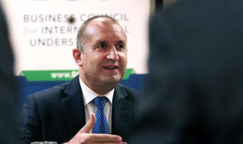 Радев: Трябва да популяризираме в САЩ възможностите за бизнес у нас - 1