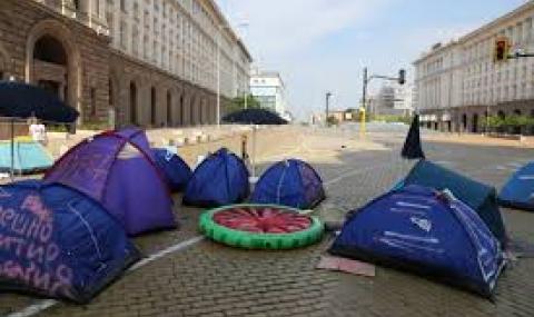 Протестиращите от блокадите: Оставаме! - 1