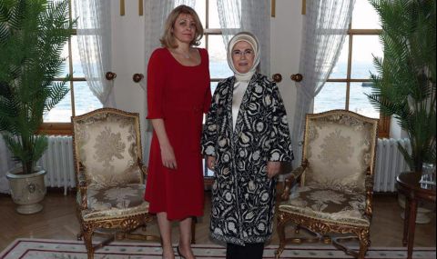 Десислава Радева се срещна с Емине Ердоган - 1