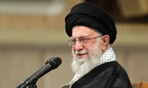 Хаменей: САЩ трябва да напуснат Близкия изток  - 1