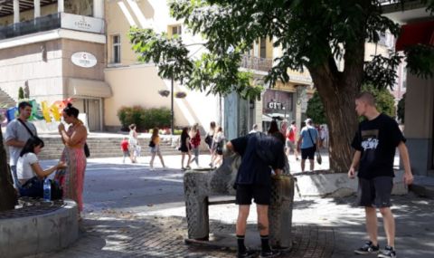 Времето днес, прогноза за вторник, 22 август: Слънчево и опасно горещо - 1