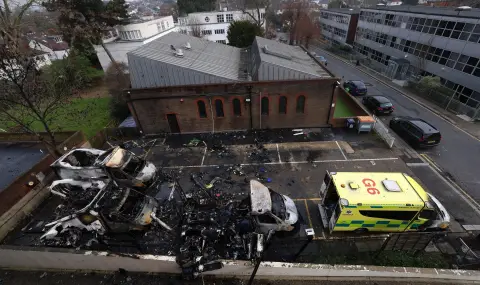 Двама арестувани за палеж на линейки на еврейската общност в Лондон