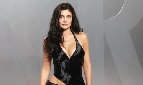 Бивша чистачка на Кайли Дженър я съди за дискриминация и тормоз - 1