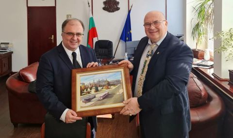Зам.-кметът на Русе Енчо Енчев проведе работна среща в Министерството на културата - 1