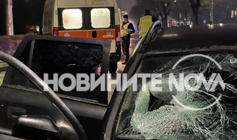 Войната на пътя: Двама души са блъснати на пешеходни пътеки в Казанлък за няма и час  - 1