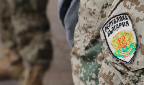 Колона с US военна техника се движи към полигонa „Ново село“ - 1