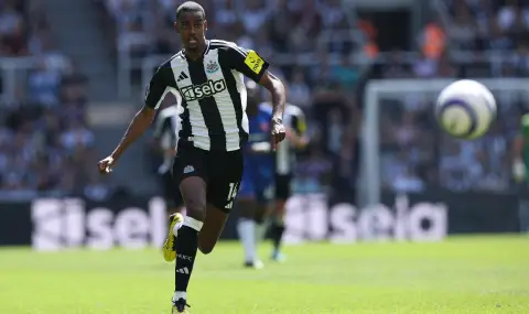 Ливърпул хвърля око на Александер Исак, но Нюкасъл държи на звездата си - 1