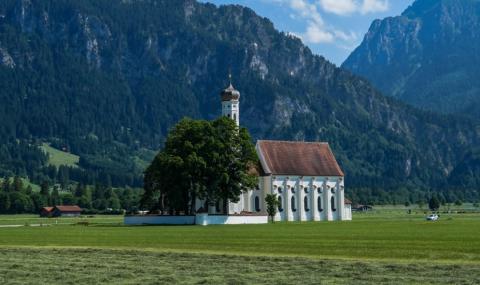 Църкви масово разпродават имоти в Германия - 1