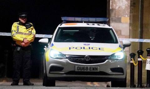 Британската полиция: Нападението в Рединг е терористичен акт  - 1
