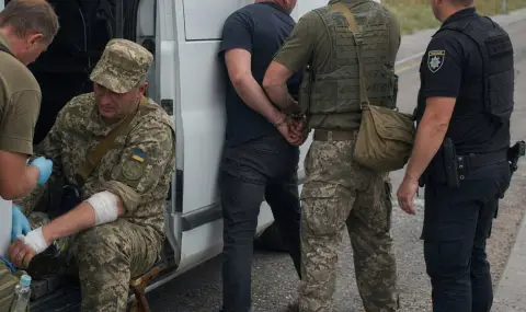 "Бусифициран" мъж прободе с нож военен във Виница