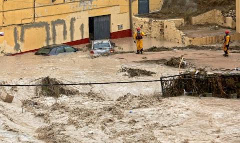 Проливни дъждове и жертви в Испания - 1