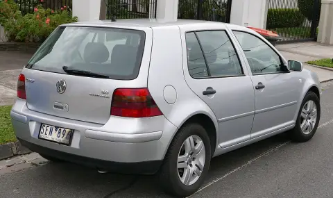 One of the secrets of the VW Golf Mk 4 and the feeling of a solid German car  - 1