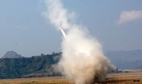 САЩ показаха силата на балистичните си ракети - 1