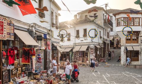 5 странни неписани правила за живот в Албания - 1