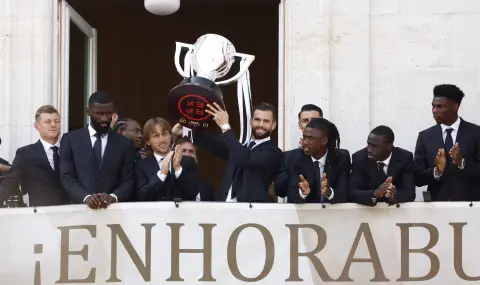 Реал Мадрид получи шампионския си трофей (ВИДЕО) - 1