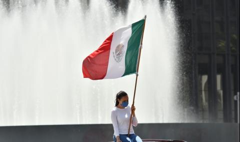Столицата на Мексико се връща към нормалния живот - 1