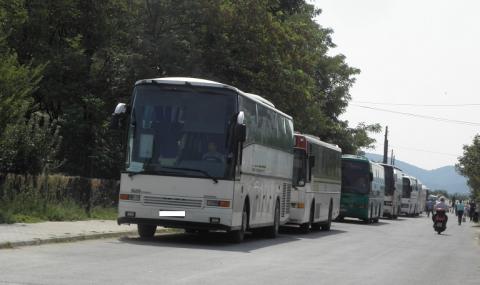 Автобусни превозвачи на протест заради тол системата - 1
