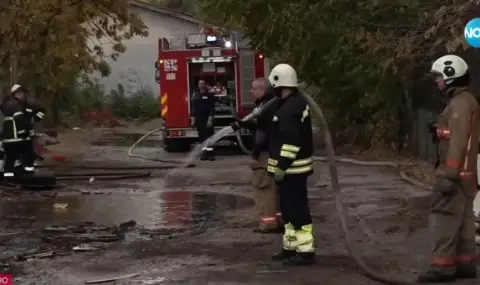 Пожар пламна в предприятие в Пловдив - 1