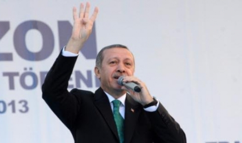 Ердоган и знака „Рабаа“ - знакът на „Мюсюлмански братя“ - 1