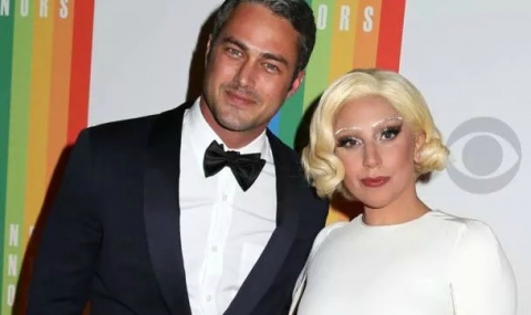 Лейди Гага се раздели с годеника си - 1