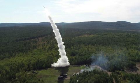 Руски ракети С-400 щели да пазят и България - 1