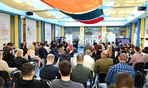 90 секунди за бъдещето: УниБИТ събра иновации, идеи и интелектуална собственост в научен маратон на смисъла - 1