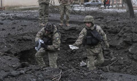 Зеленски: Битката е за всеки метър украинска земя - 1