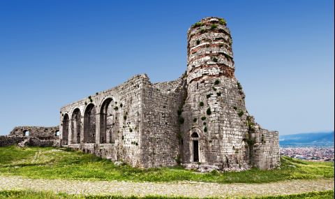 Замък в Албания разказва сърцераздирателна легенда - 1
