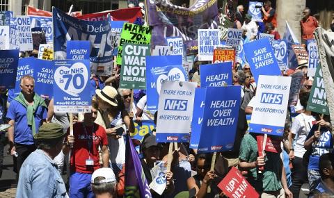 Лондон на протест в защита на общественото здравеопазване - 1