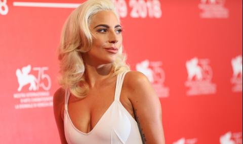 Лейди Гага демонстрира нова прическа по бельо (СНИМКА) - 1