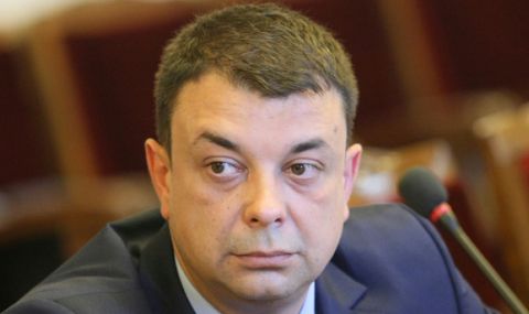 Александър Сабанов: Олиото е достатъчно, опашките са истерия - 1