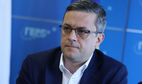 Тома Биков: Заговорът за сваляне на правителството беше между Корнелия Нинова и Кирил Петков - 1