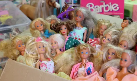 Опасна играчка: Откриха пакети Фентанил в кукли Барби - 1